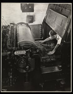 Werken aan een Meihle-pers bij Unz und Co., 24 Beaver Street, New York, 1932
